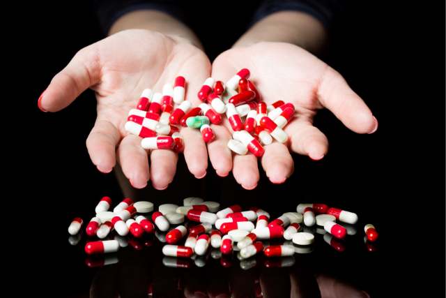 Sleeping pills 
 nind ki goli Intensive Rehabilitation, de-addiction, Nashamukti, Vyasanmukti Kendra Nagpur